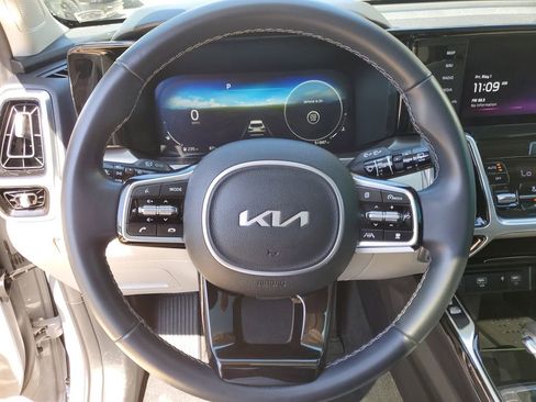Used 2023 Kia Sorento SX AWD/4WD image 22