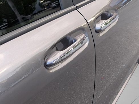 Used 2023 Toyota Sienna XLE image 27