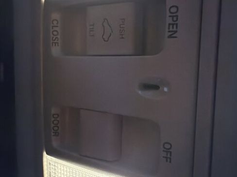 Used 2018 Honda Accord Touring image 19