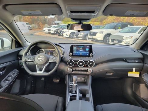 Used 2025 Nissan Sentra SV w/ Trunk Package image 13