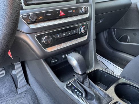 Used 2018 Hyundai Sonata SE w/ Cargo Package FWD image 21