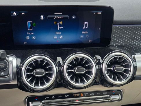 New 2026 Mercedes-Benz GLB 250 4MATIC image 15