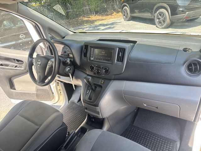Used 2020 Nissan NV200 S FWD image 9