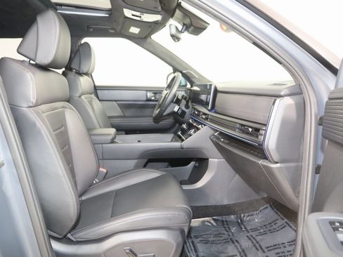 Used 2025 Hyundai Santa Fe Calligraphy image 13