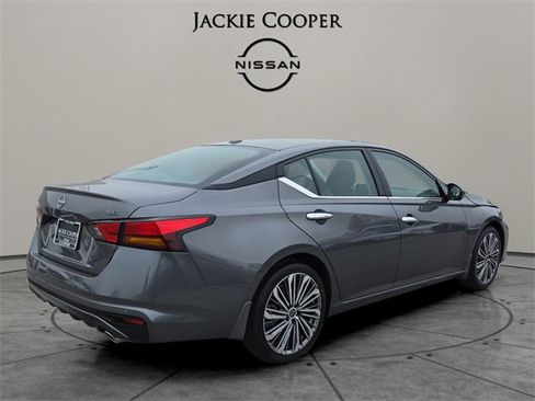 New 2025 Nissan Altima 2.5 SL image 5