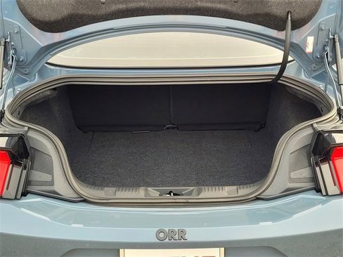 Used 2024 Ford Mustang GT Premium image 9