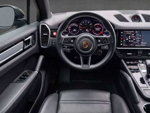 Used 2023 Porsche Cayenne Platinum Edition AWD/4WD image 5