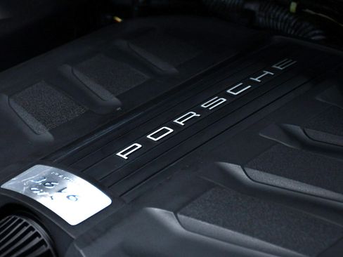 Used 2017 Porsche Cayenne GTS image 16