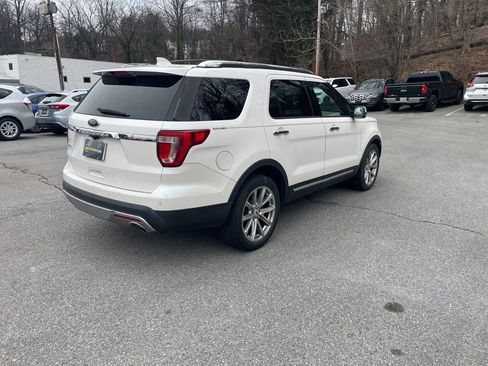 Used 2017 Ford Explorer Limited image 5