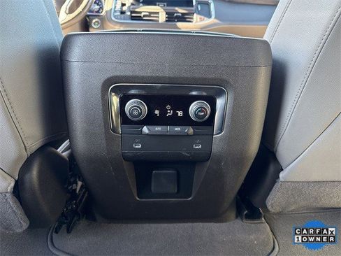 Used 2023 Chevrolet Suburban Z71 image 24