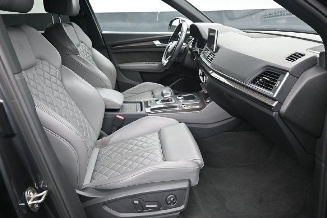 Used 2019 Audi SQ5 Premium Plus AWD/4WD image 28