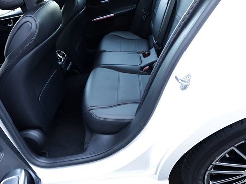 Used 2022 Mercedes-Benz C 300 4MATIC Sedan image 22