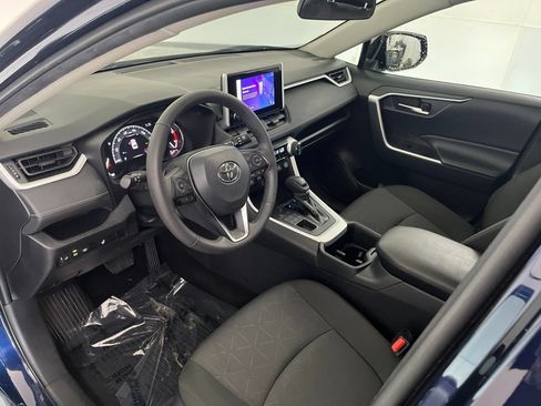 Used 2024 Toyota RAV4 XLE w/ Weather Package AWD/4WD image 22