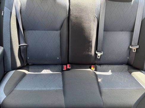 Used 2025 Nissan Versa SV FWD image 36