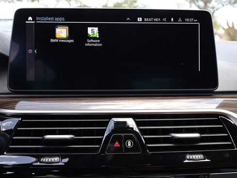 Used 2023 BMW 530e w/ Premium Package image 57