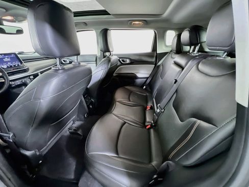 Used 2022 Jeep Compass Limited w/ Sun and Sound Group AWD/4WD image 23