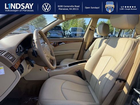 Used 2009 Mercedes-Benz E 350 4MATIC Sedan image 9