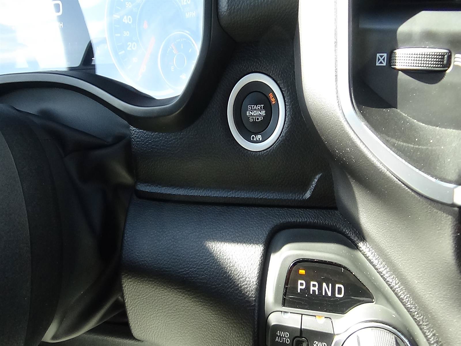 Used 2025 RAM 1500 Big Horn AWD/4WD image 28
