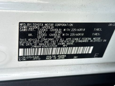 Used 2022 Toyota RAV4 XLE Premium image 28