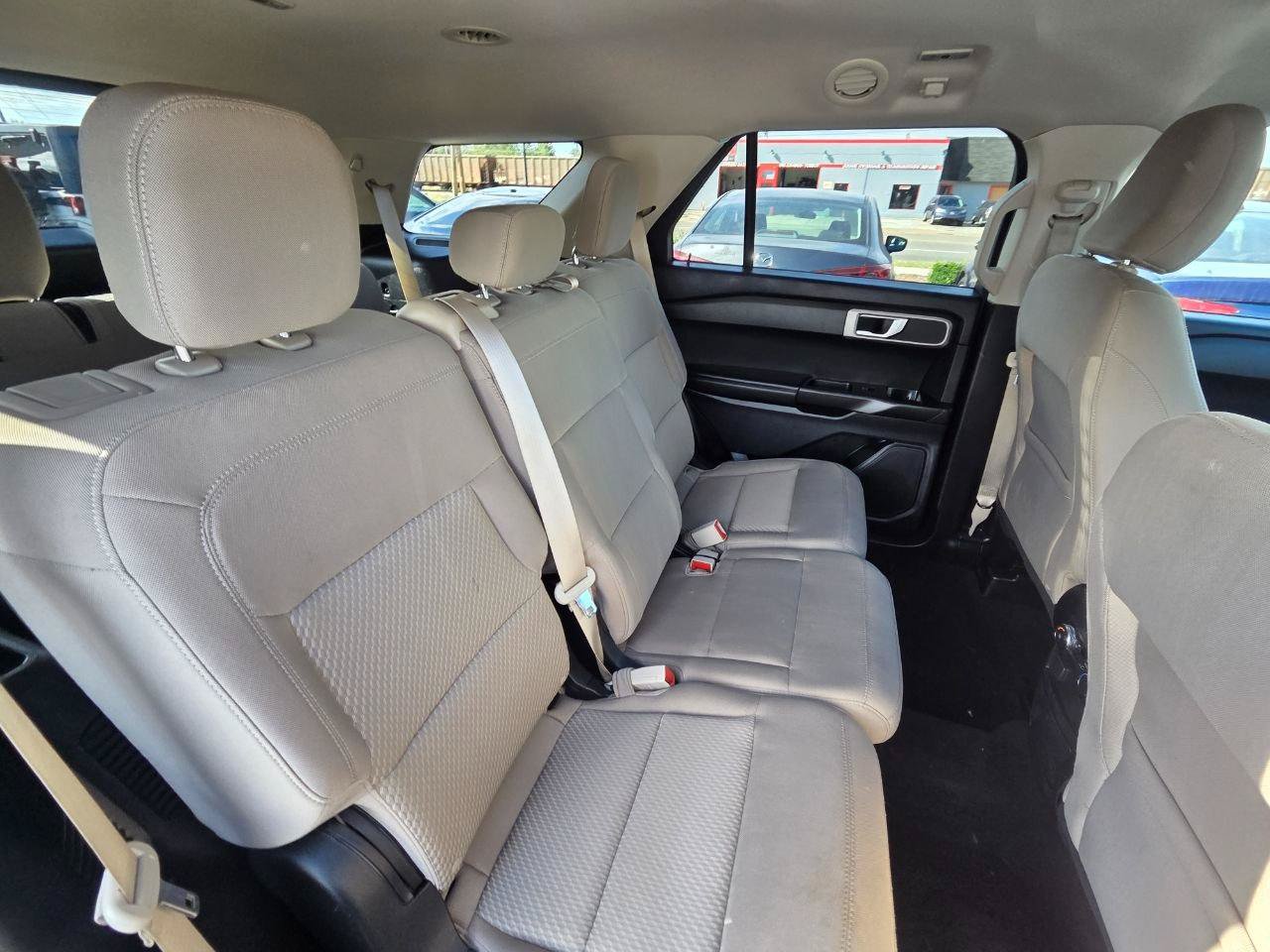 Used 2021 Ford Explorer 2WD image 15