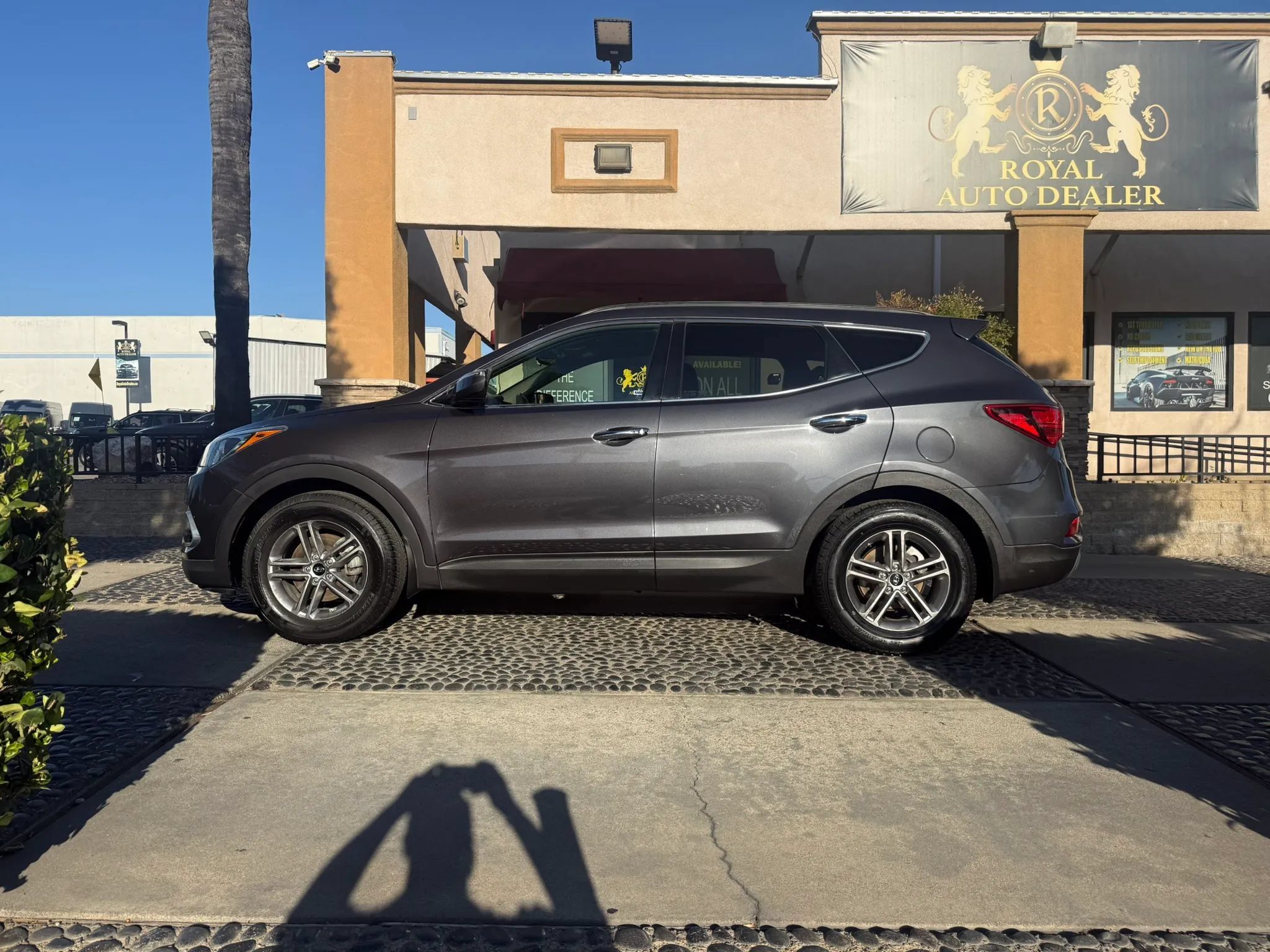 Used 2018 Hyundai Santa Fe Sport w/ 2.4L Value Package 02 FWD image 2
