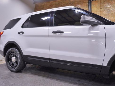 Used 2017 Ford Explorer 4WD Police Interceptor image 9