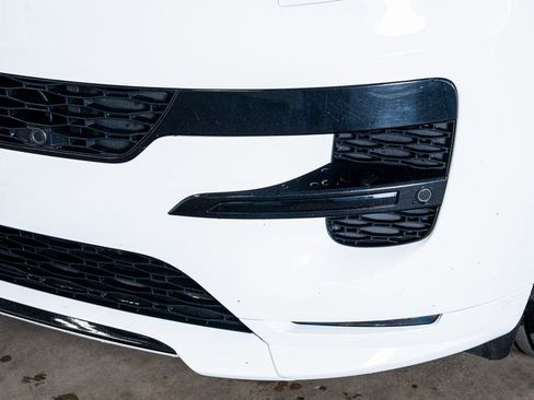 Used 2024 Land Rover Range Rover Sport Dynamic SE image 14