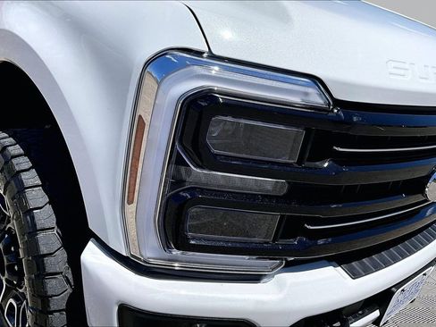 Used 2026 Ford F250 Platinum w/ Tremor Off-Road Package AWD/4WD image 30