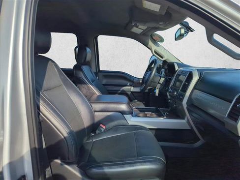 Used 2018 Ford F250 Lariat w/ Chrome Package image 21