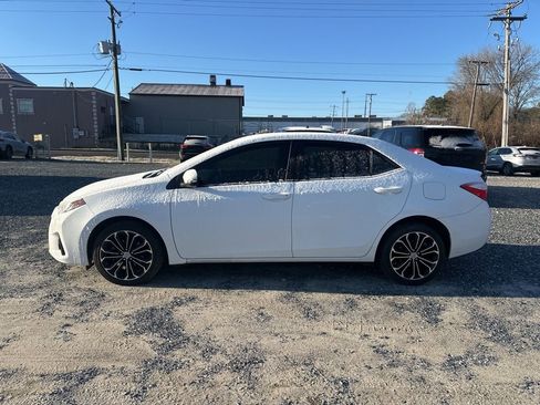Used 2014 Toyota Corolla S image 2