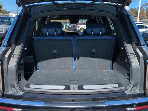 Used 2026 Cadillac Vistiq Premium Luxury image 25