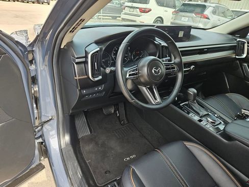Used 2025 MAZDA CX-50 AWD 2.5 Hybrid w/ Premium Pkg image 13
