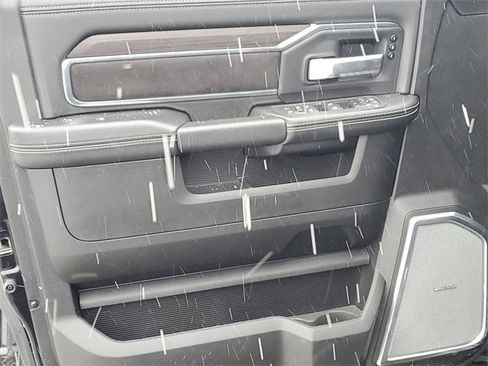 Used 2025 RAM 3500 Laramie image 24