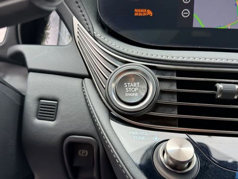 Used 2021 Lexus LS 500 w/ Accessory Package (Z2) image 7