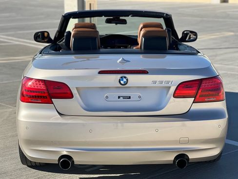 Used 2013 BMW 335i Convertible RWD image 7
