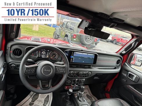 Used 2024 Jeep Gladiator Rubicon w/ Technology Group image 14