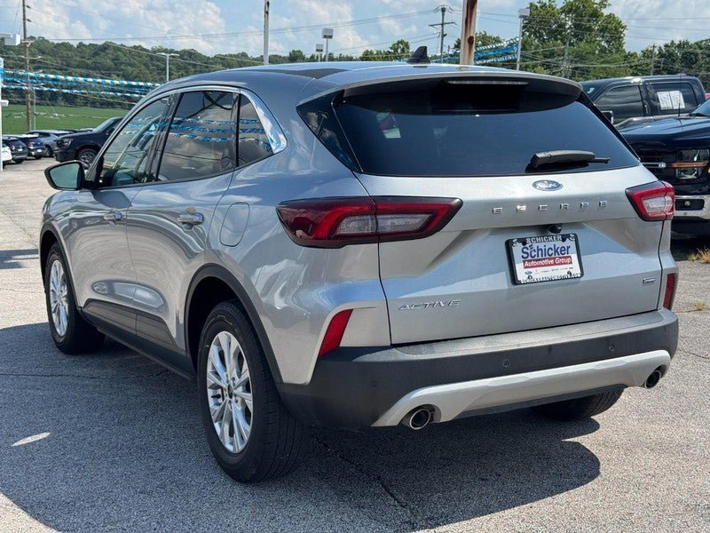 Used 2023 Ford Escape Active w/ Tech Pack #1 FWD image 6