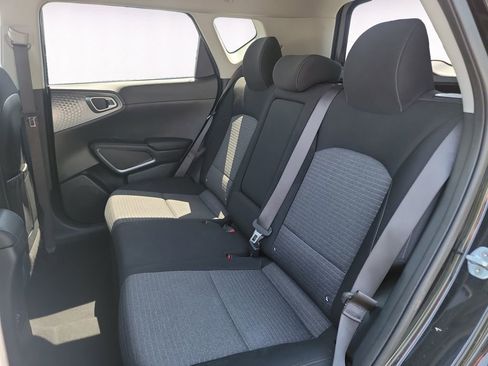 Used 2023 Kia Soul EX FWD image 13