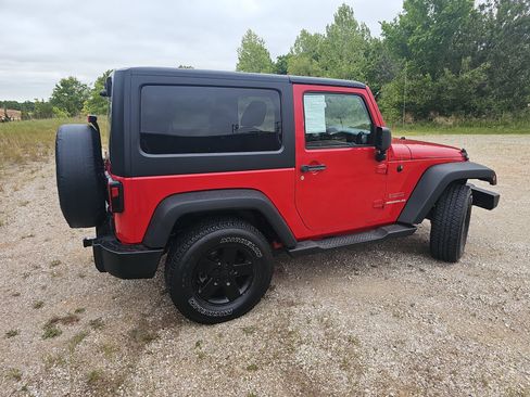 Used 2011 Jeep Wrangler Sport AWD/4WD image 3