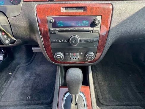 Used 2010 Chevrolet Impala LS image 11
