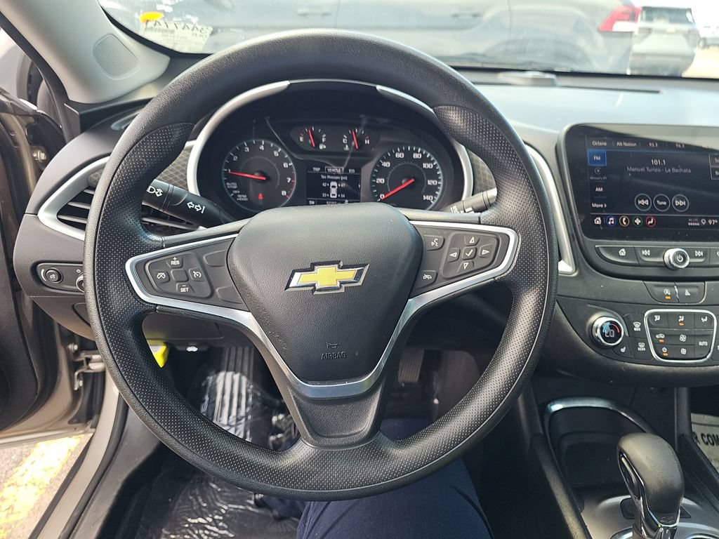 Used 2022 Chevrolet Malibu LT FWD image 8