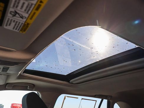 Used 2022 Toyota RAV4 XLE image 26