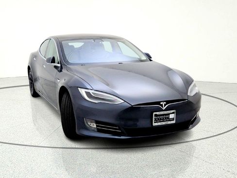 Used 2018 Tesla Model S 75D image 5