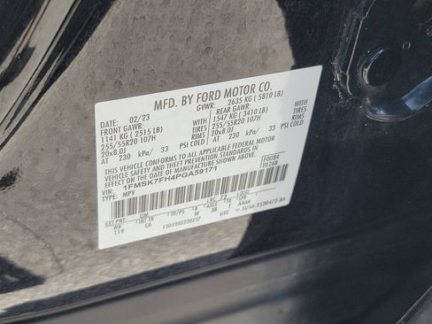 Used 2023 Ford Explorer Limited w/ Equipment Group 301A RWD image 35