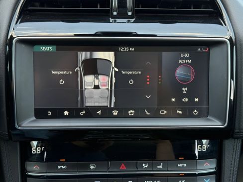 Used 2020 Jaguar F-PACE Prestige image 29