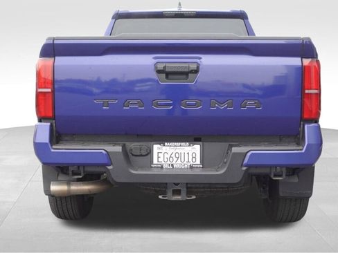 Used 2025 Toyota Tacoma TRD Sport image 6