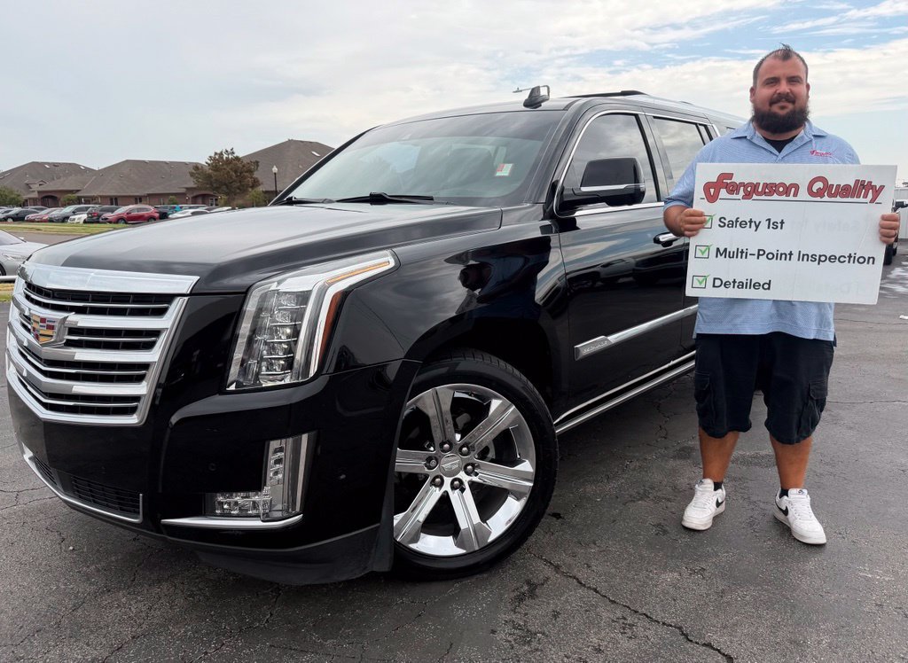 Used 2018 Cadillac Escalade ESV Platinum AWD/4WD image 1