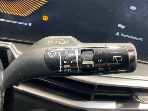 Used 2025 Kia Sorento EX FWD image 24
