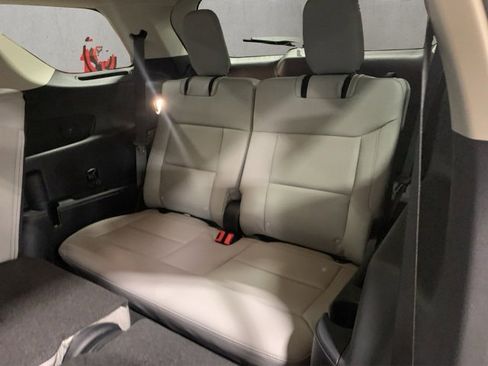 New 2026 Ford Explorer Active w/ Active Comfort Package image 19