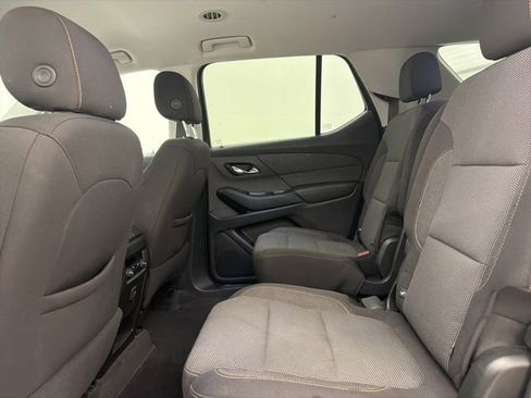 Used 2020 Chevrolet Traverse LT FWD image 11